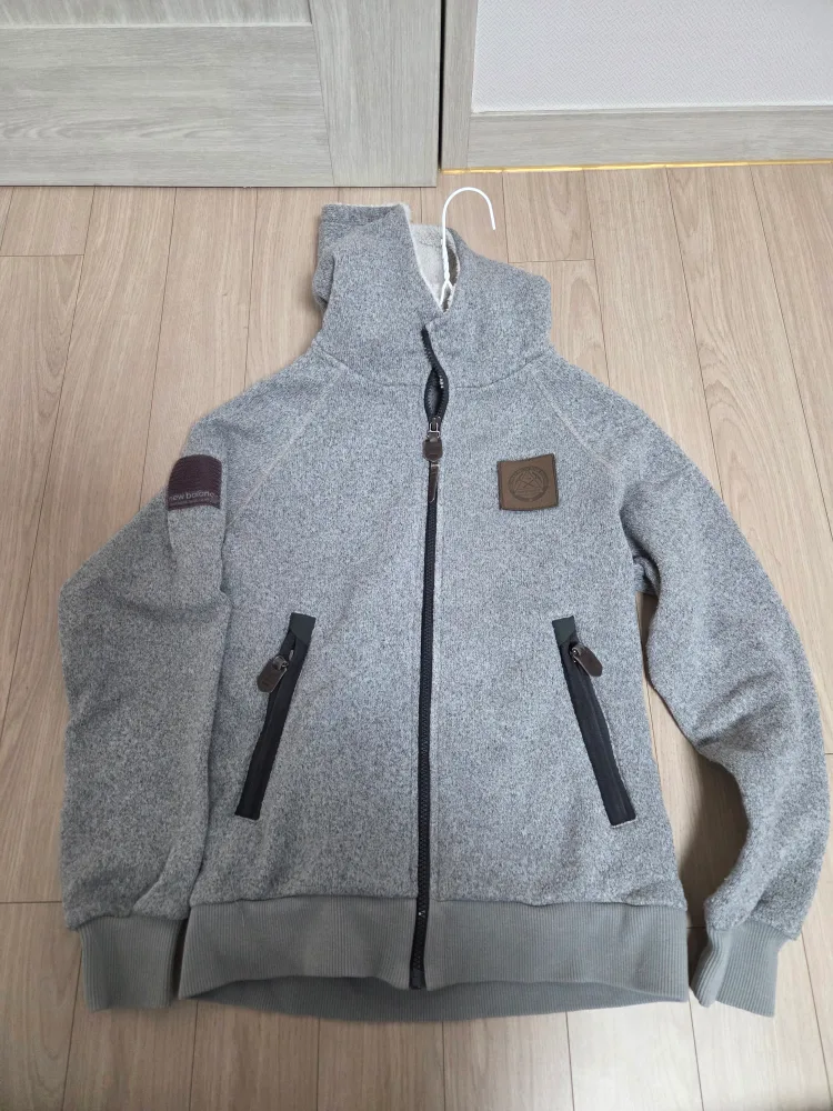 뉴발란스 양털 후드집업 M (90) 백화점구매