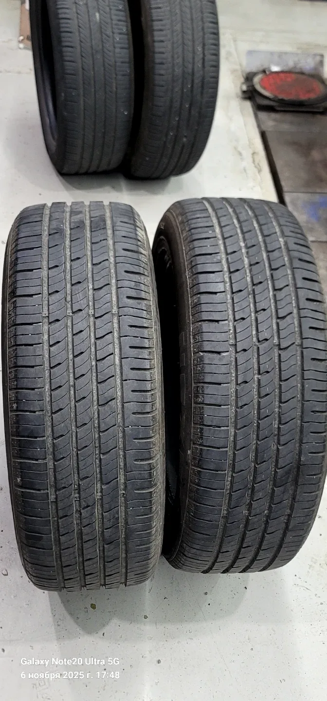 넥센 N'FERA RU5 235/55R19 중고 타이어 4개