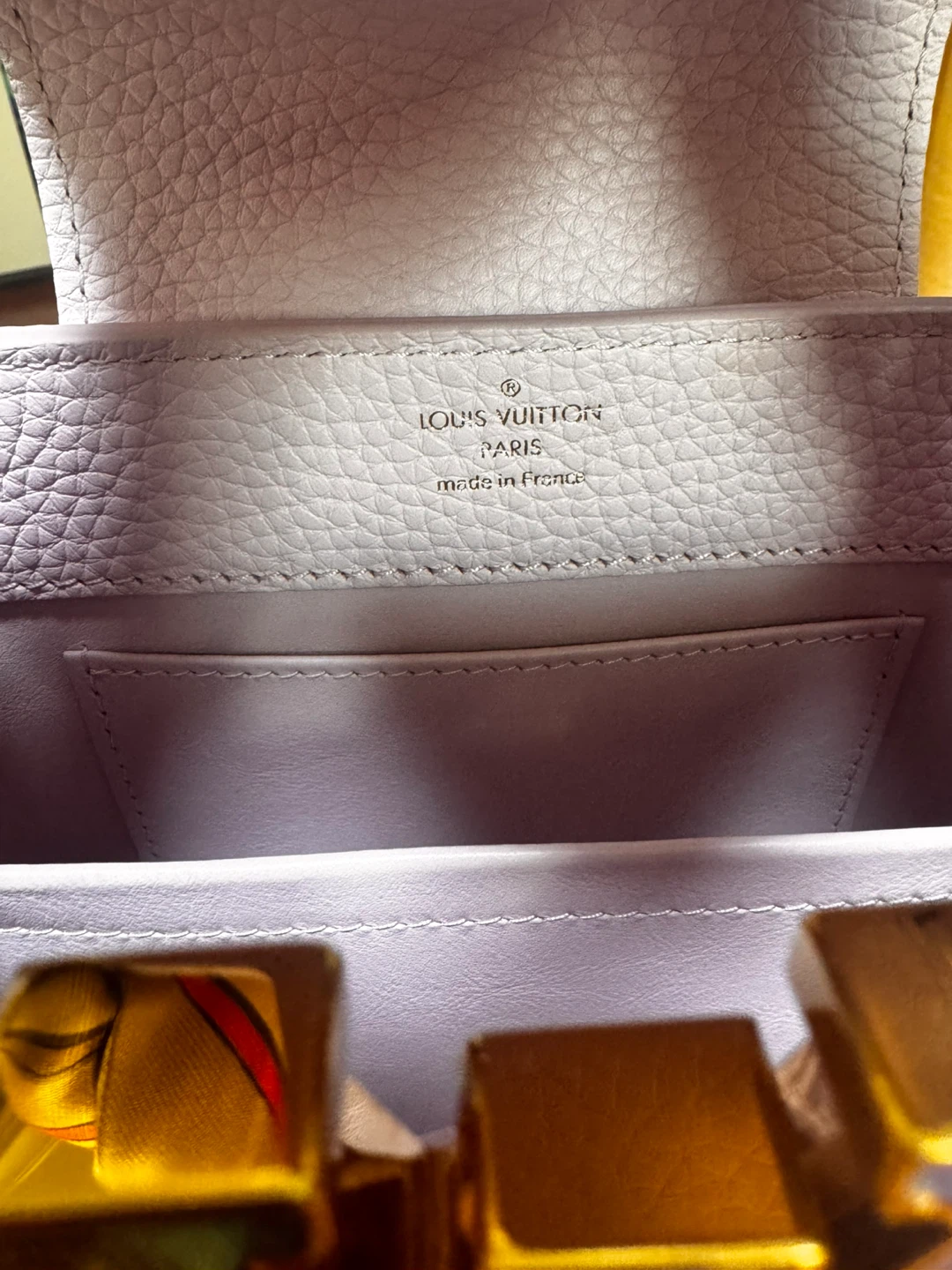 루이비통 카퓌신 미니 핑크 오로라 - 일본 한정판