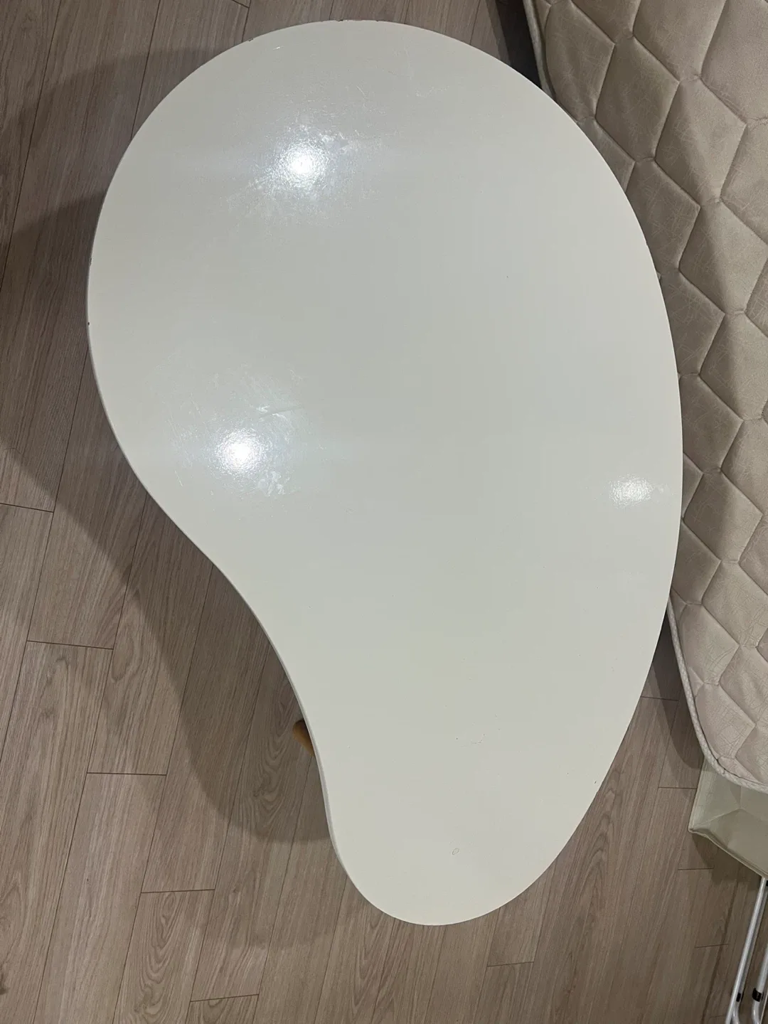 빈티지 빈 테이블