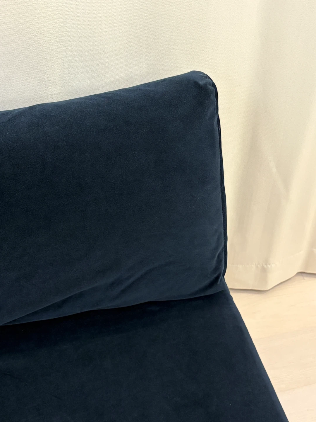 스테이모어 네이비 벨벳 소파 1인용