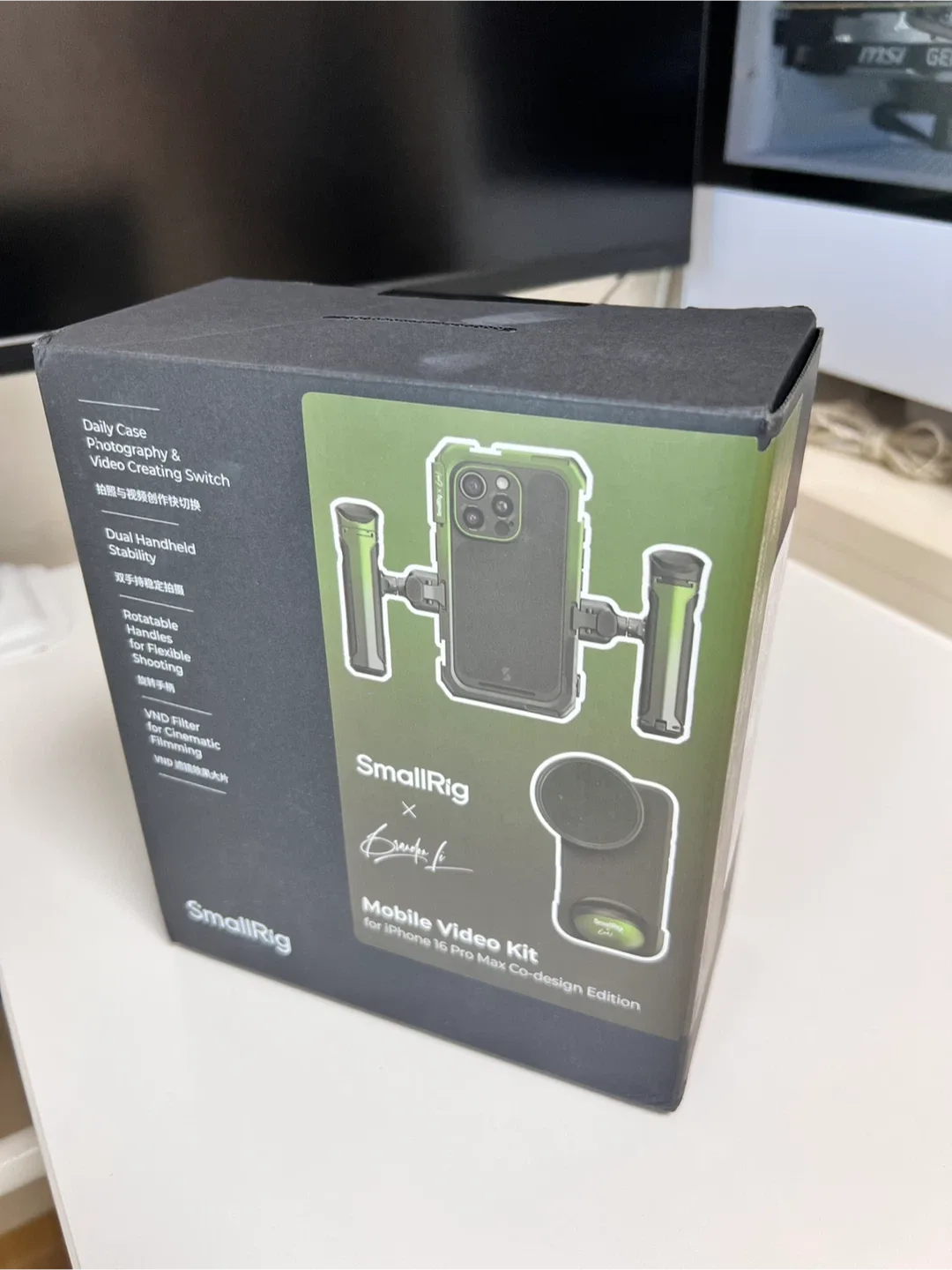 스몰리그 X 브랜든 리 모바일 비데오 킷 for iphone16 promax 촬영용 핸드홀드