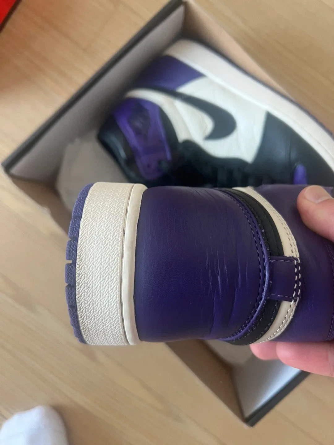 나이키 에어 조던 1 하이 코트퍼플 280 중고