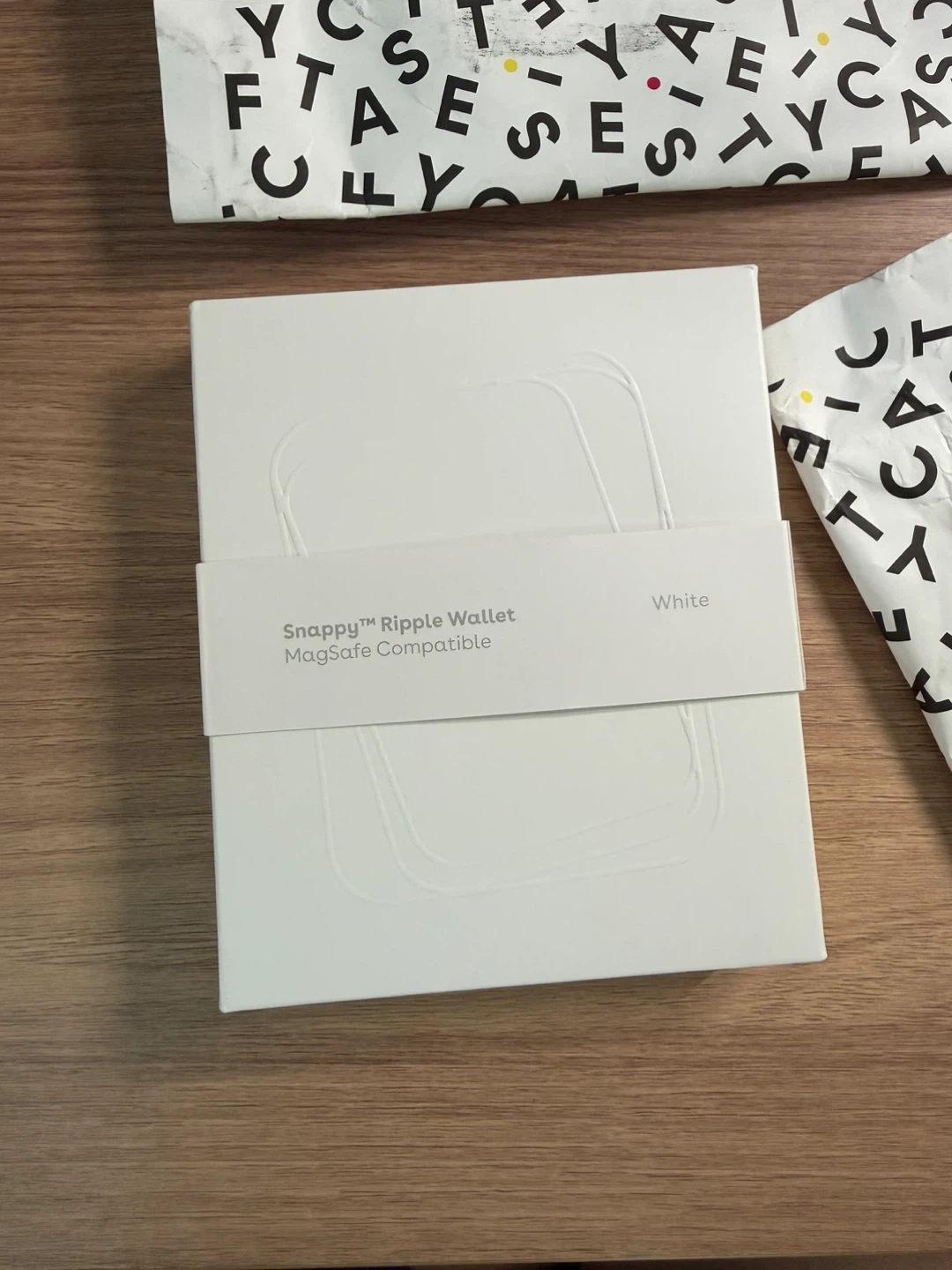 케이스티파이 리플 지갑 화이트 | 디지털기기 | 당근 중고거래
