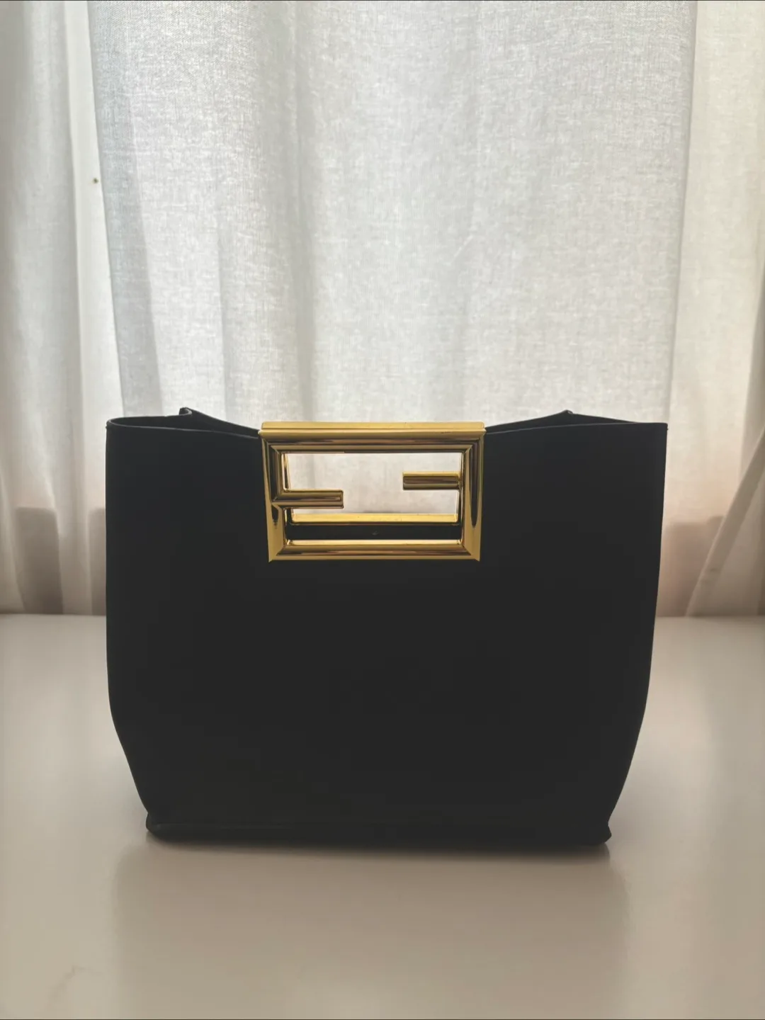 금장 로고 미니백