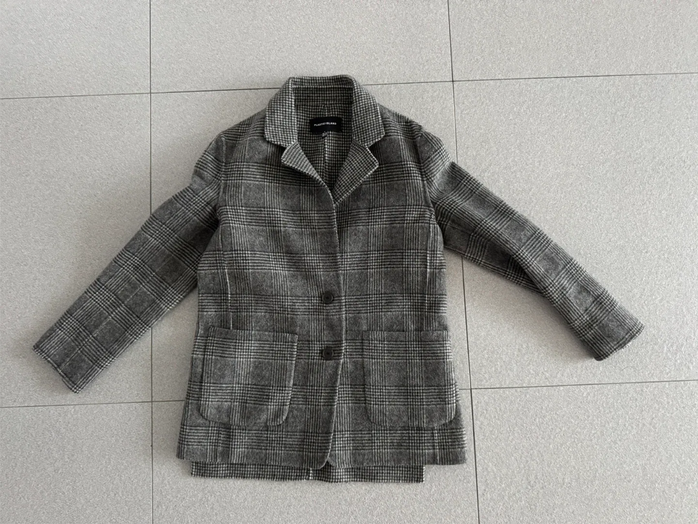 🍁[극미중고] 여성 플라스틱 아일랜드 체크 모직 자켓 🍁
