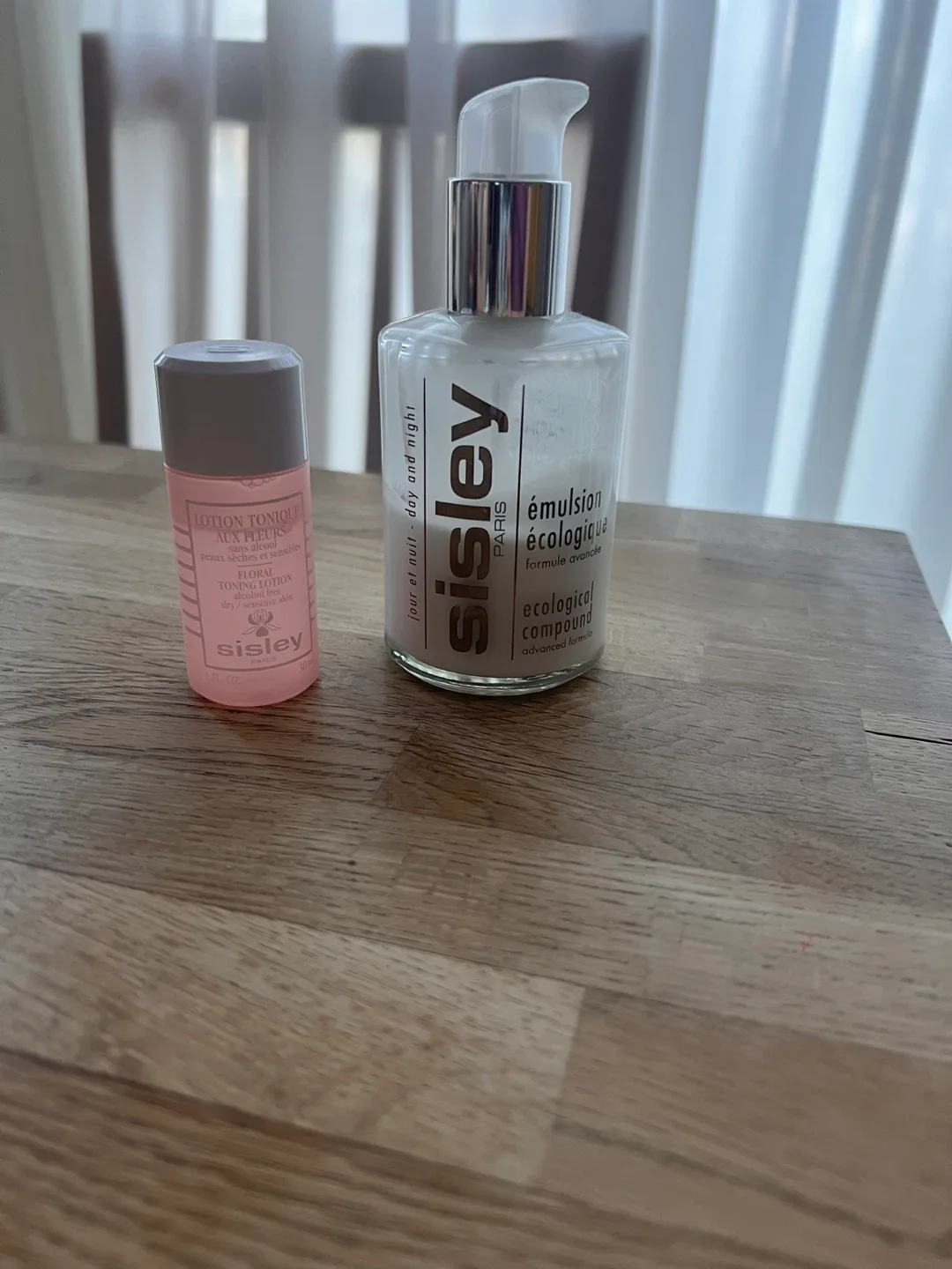 시슬리 에뮐씨옹 에꼴로지끄 & 토닝 로션(시슬리 에센스로션)