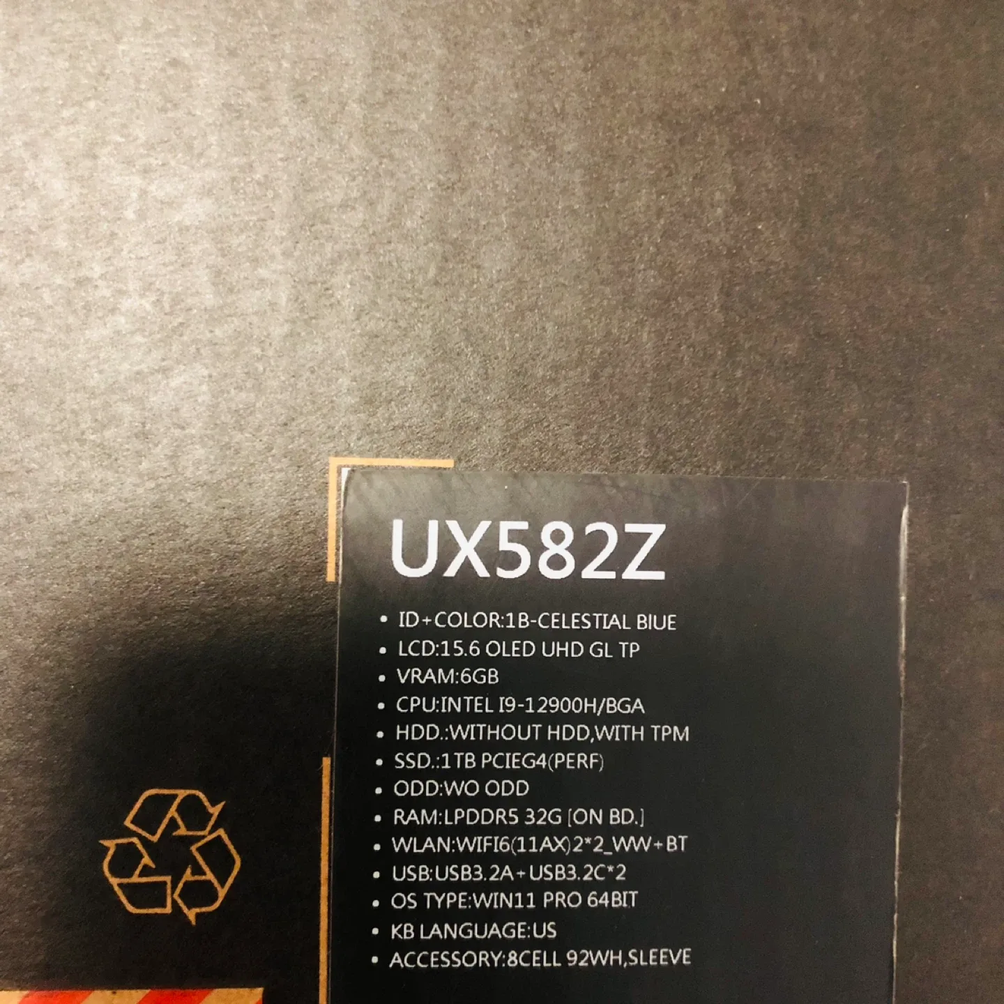 ASUS Zenbook Pro Duo UX582Z i9 1TB