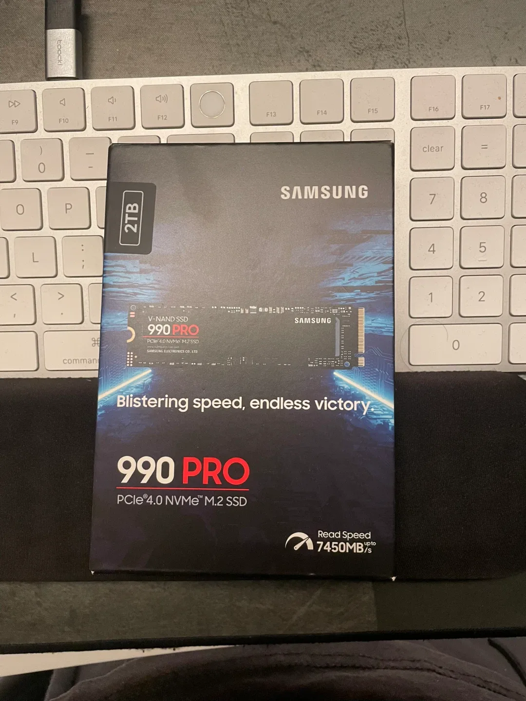 삼성 990 PRO 2TB SSD 새제품