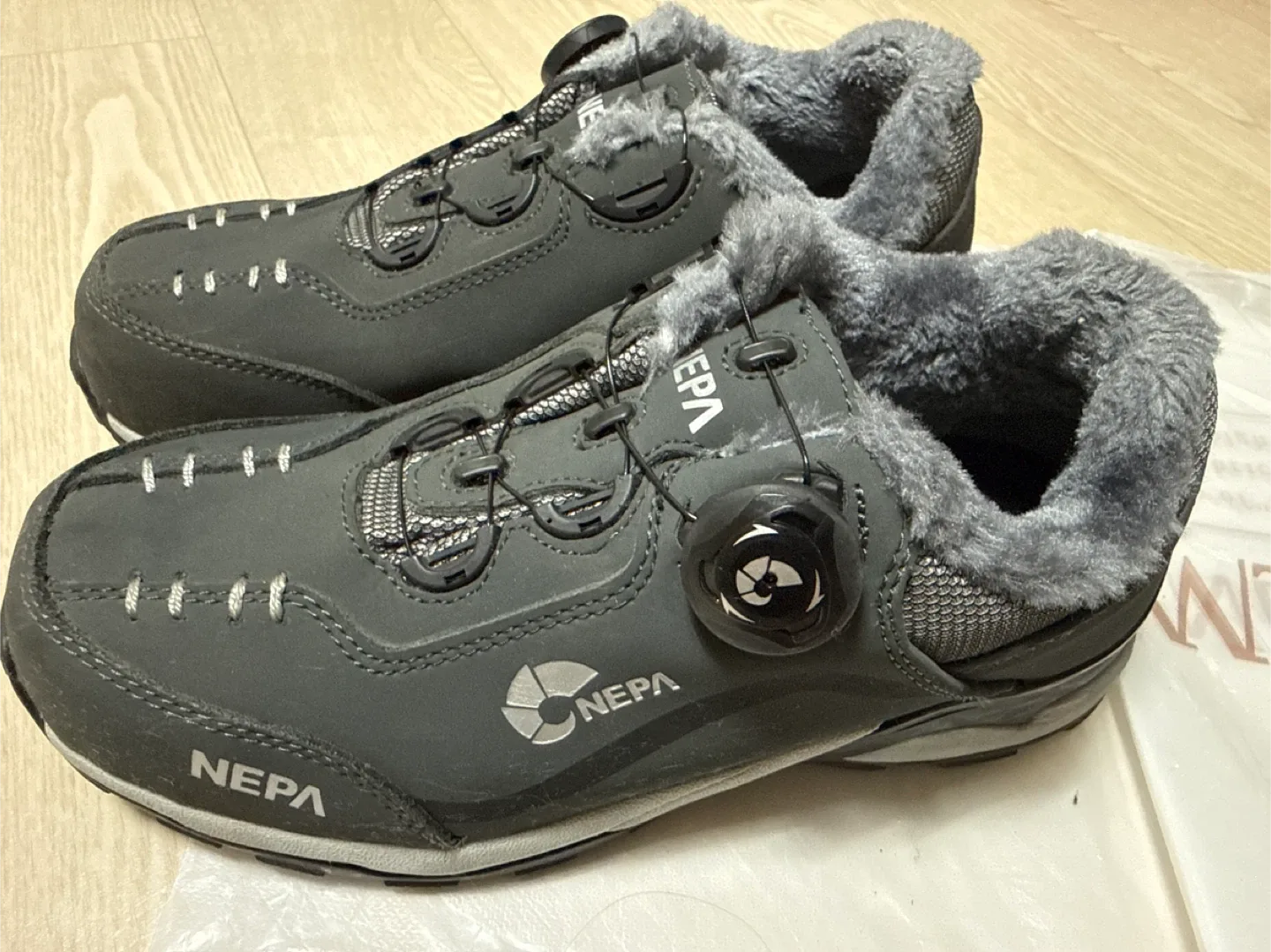 네파 / 에어워크 240 안전화 (중고)