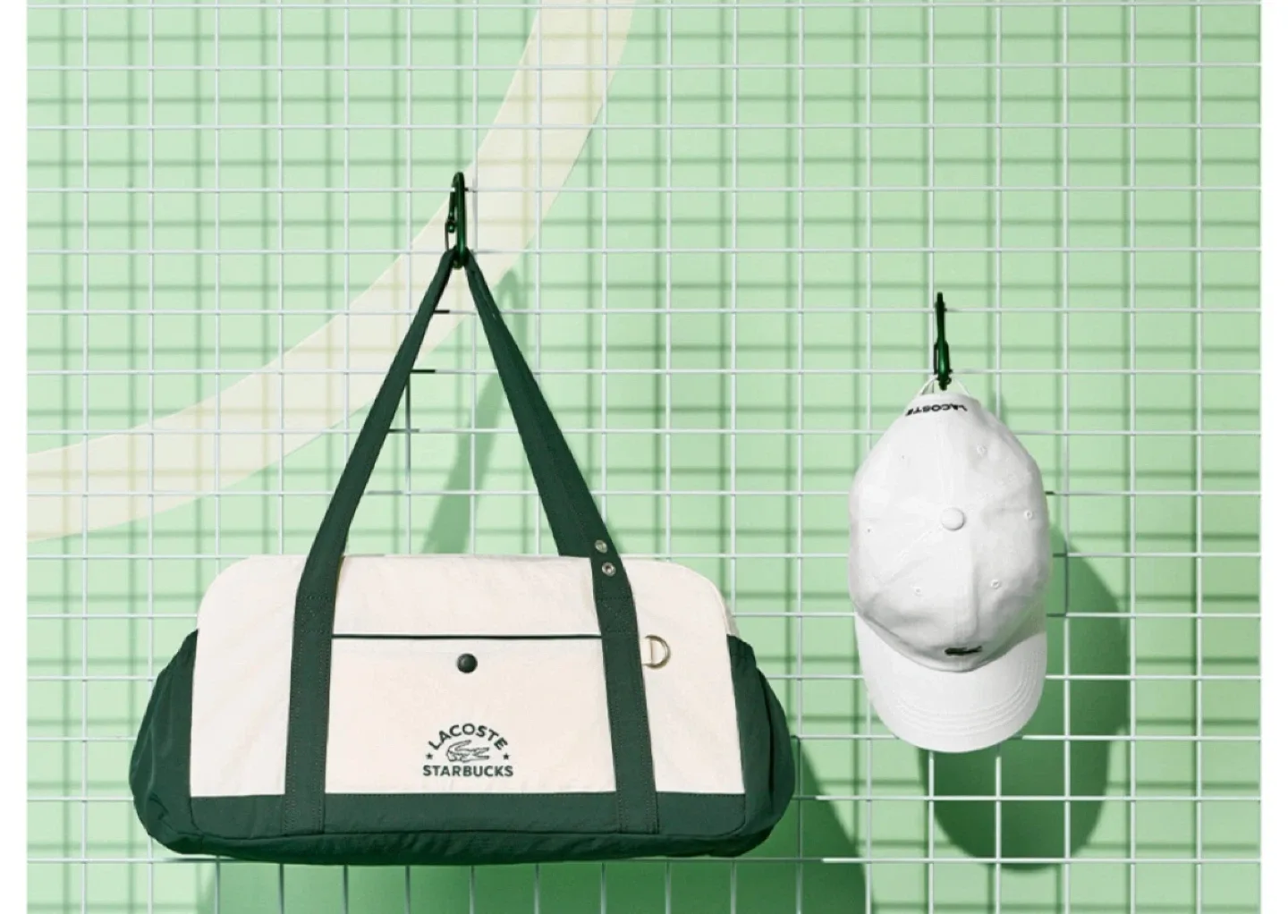 스타벅스 라코스테 가방 그린