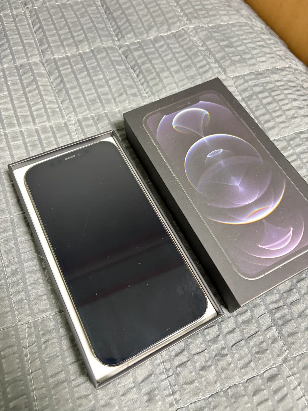 아이폰 12 Pro 그래파이트 128GB(케이블포함)