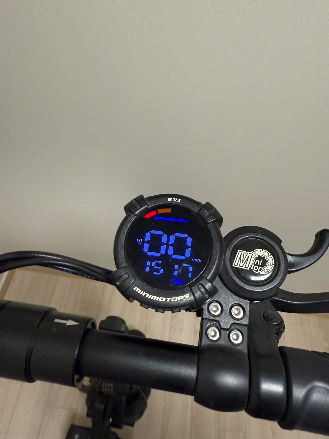 듀얼트론 미니ex 롱바디 52V 15.6ah 판매