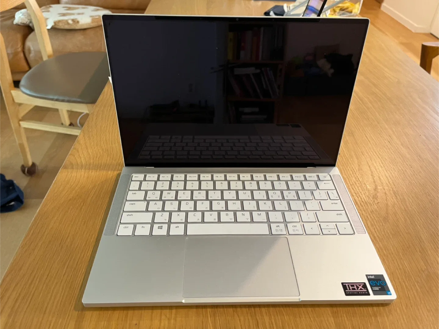 RAZER Book 13 i7 16GB 512GB UHD+ 신품급