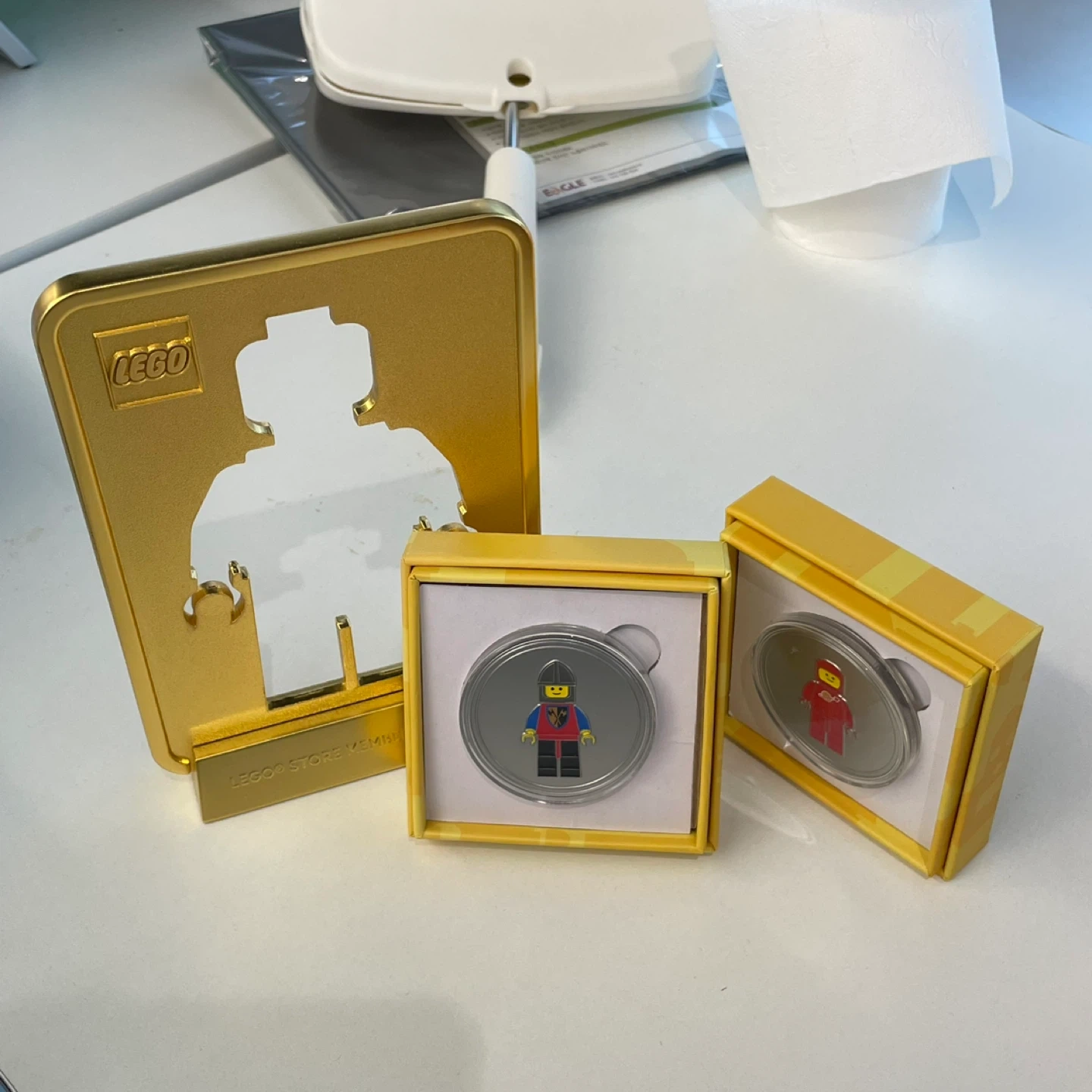 레고 스토어 멤버십 트로피 + 실버 코인 2개 | 취미/게임/음반 | 당근 중고거래