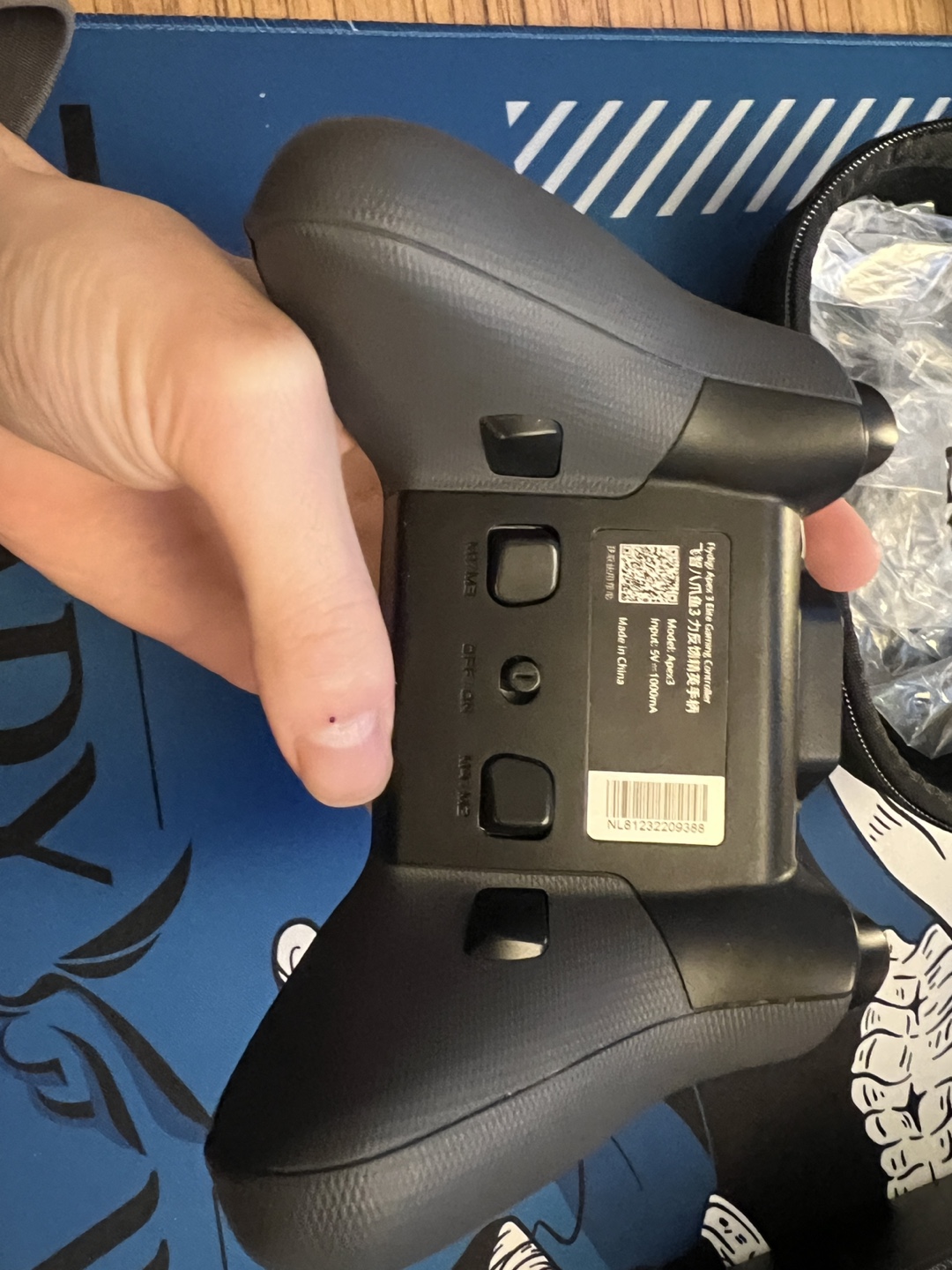 조이트론 아펙스3 하이엔드 무선 게임패드 상태 좋음(충전 거치대 및 패키지 증정)