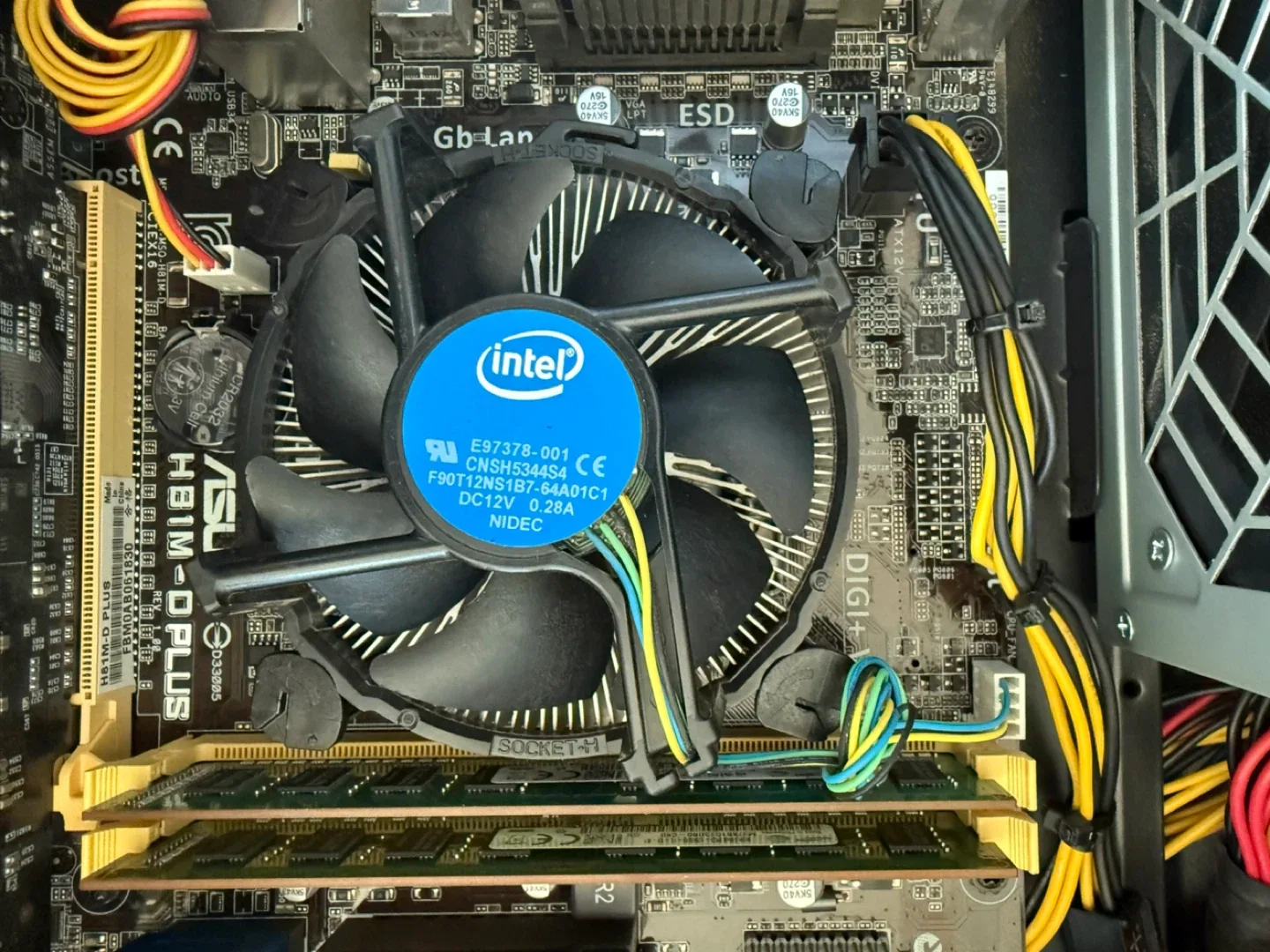 i5 데스크탑PC 컴퓨터 본체 팝니다.