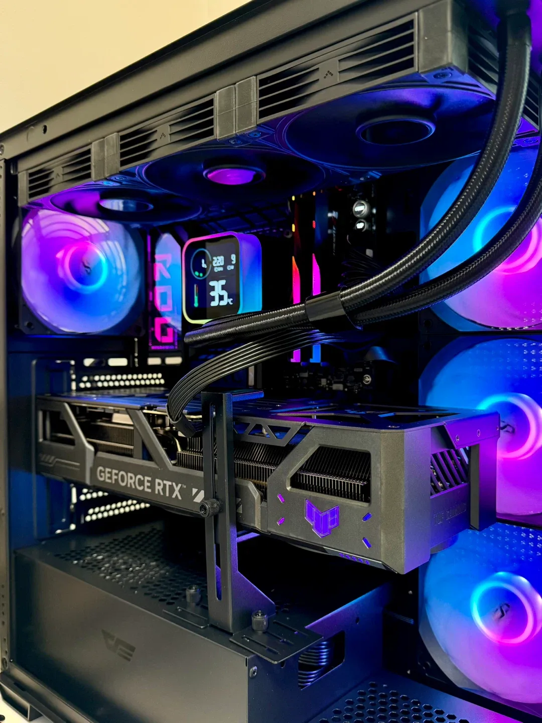 인텔 울트라9 285K, 지포스 RTX5090 초고사양 컴퓨터 판매해요!