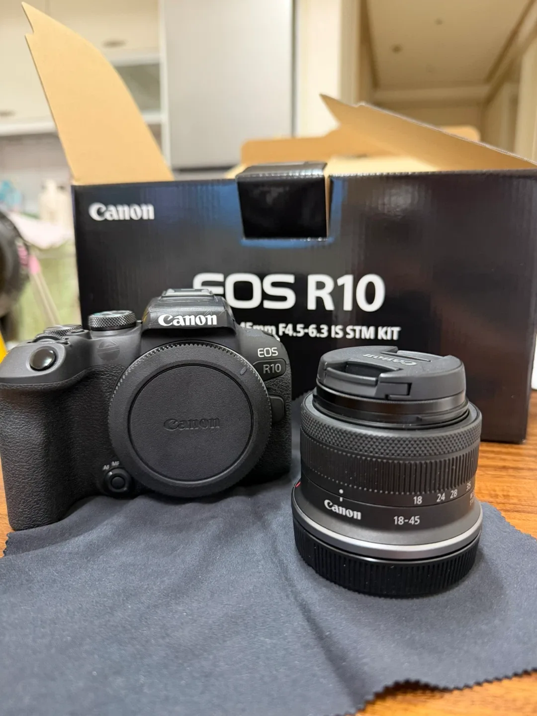 캐논 r10 + 18-45렌즈 세트