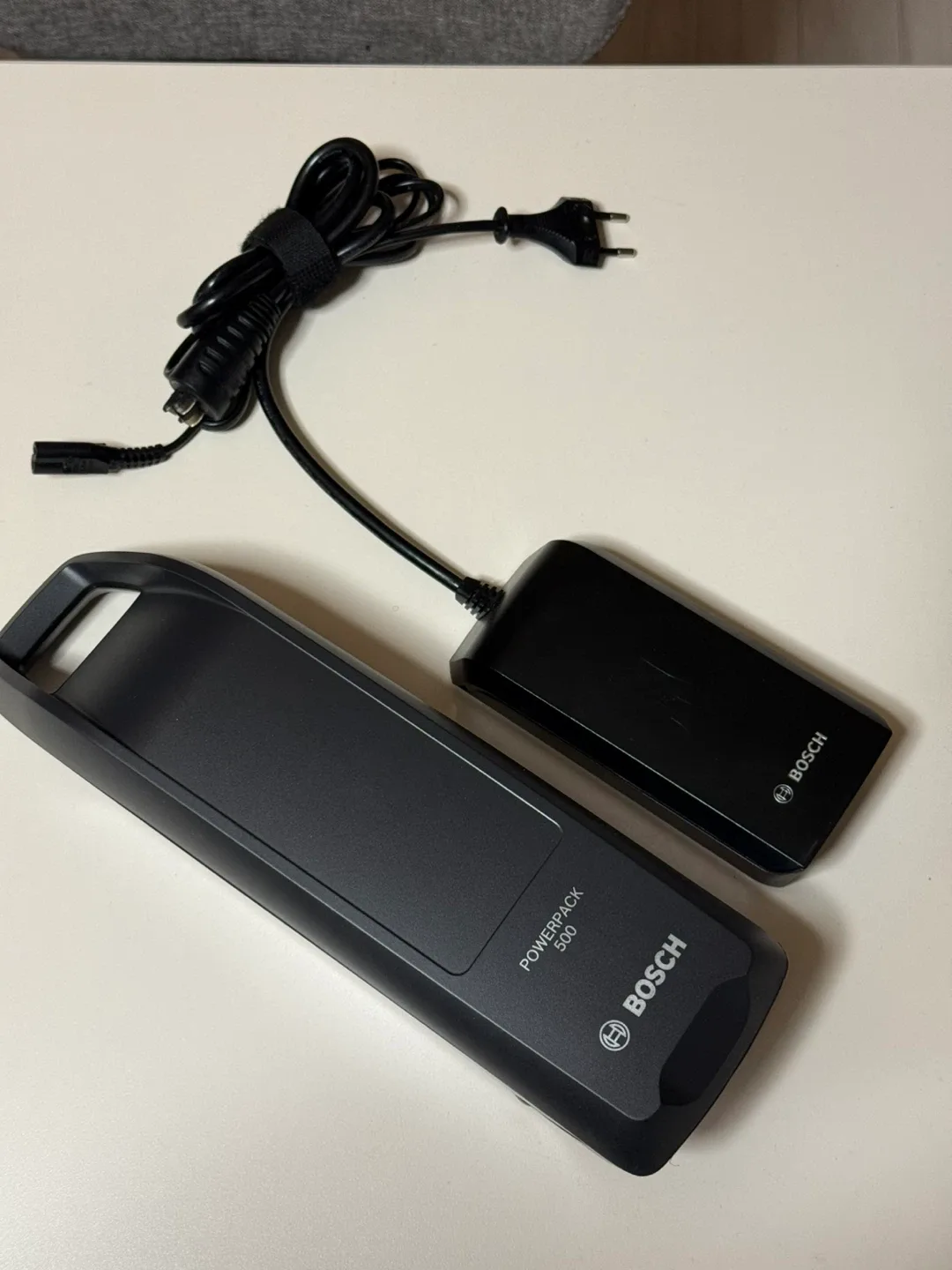 보쉬 파워팩 500 PowerPack 500 배터리 + 추가 충전기