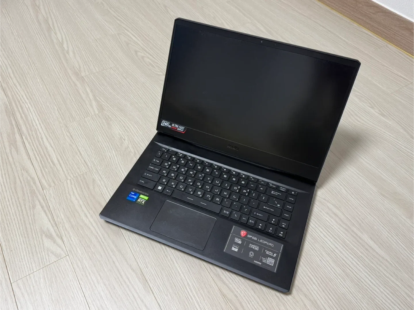 MSI GP66 Leopard 11UG 게이밍 노트북