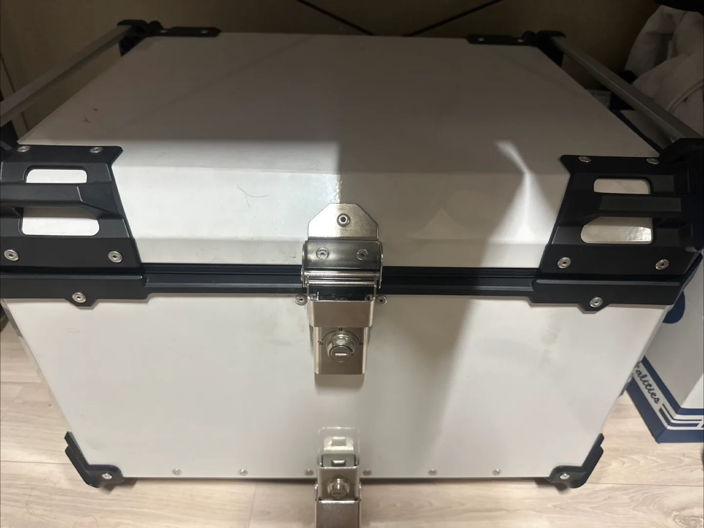 알루미늄 탑박스 85L