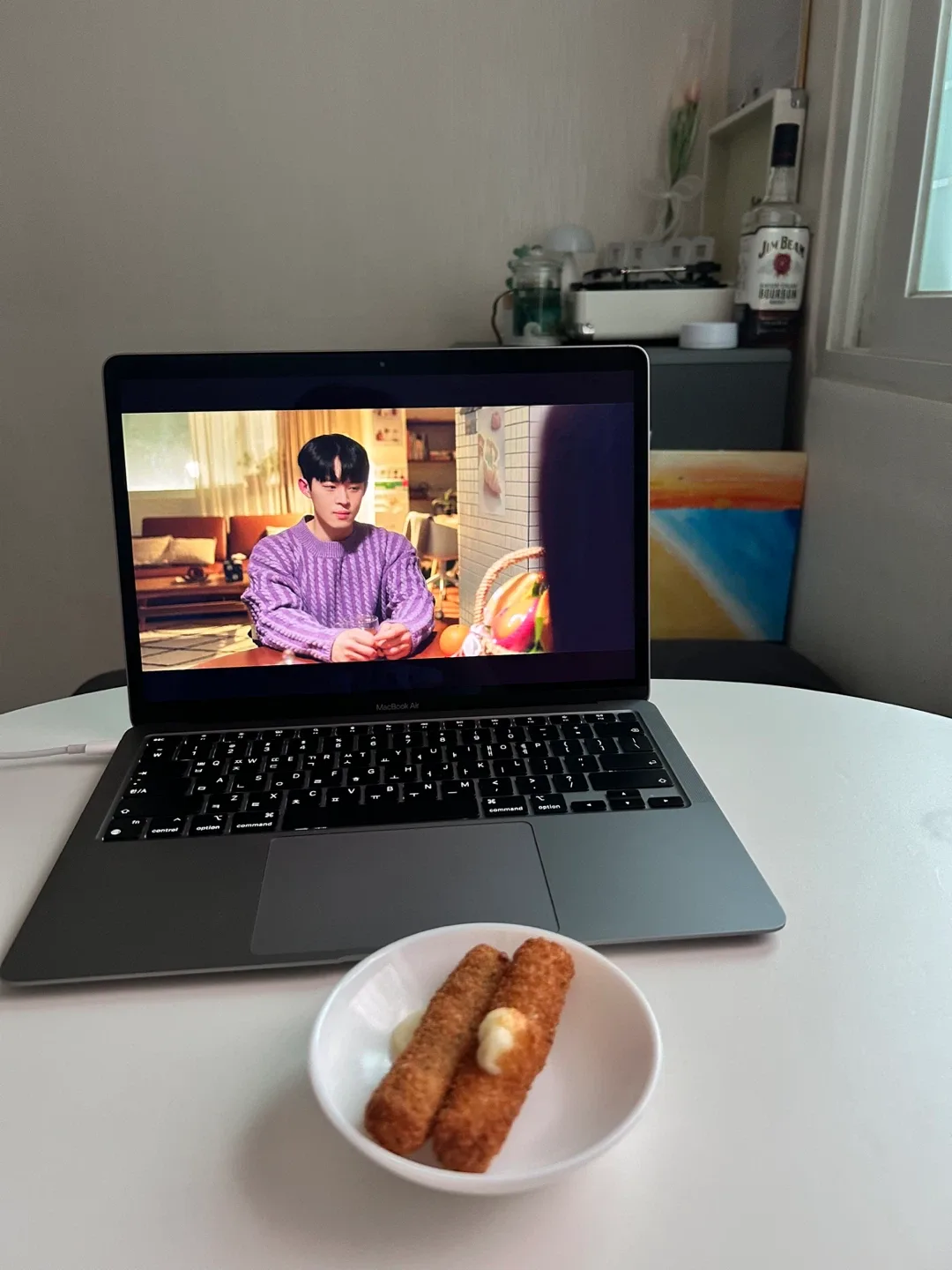 싸게 급처!!! 맥북에어 M1 충전기 + 파우치 같이 드립니다