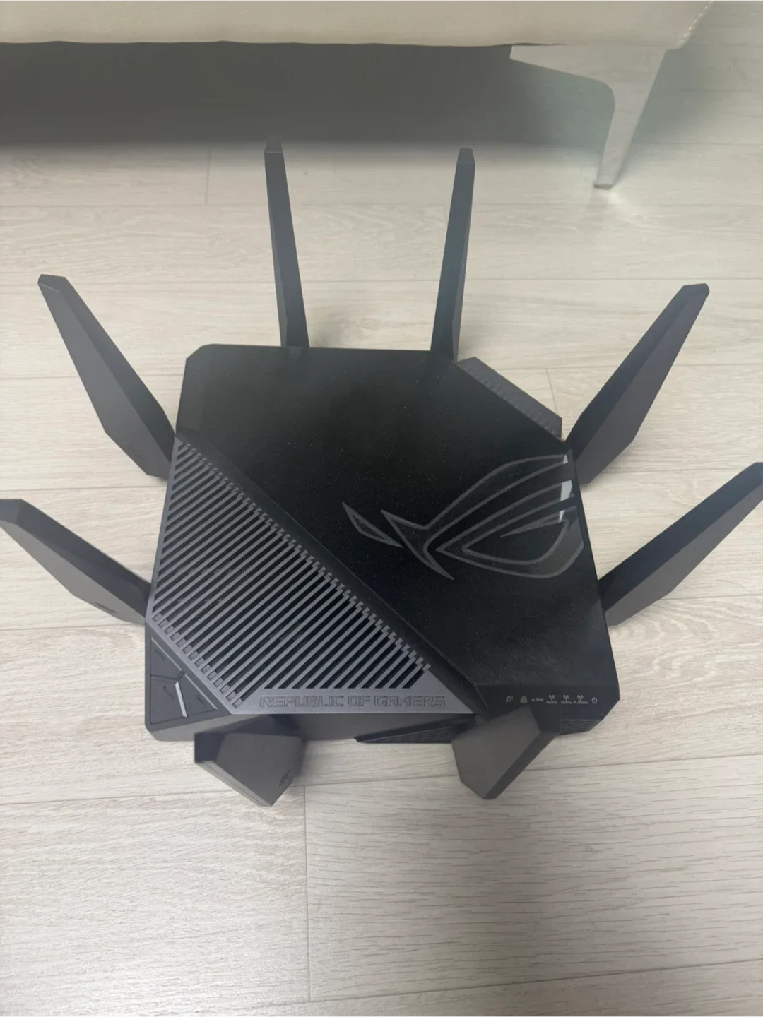 ASUS ROG GT-AXE11000 게이밍 공유기
