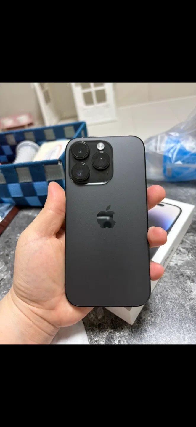 아이폰 14 Pro 스페이스블랙 128GB 판매합니다 배터리99퍼