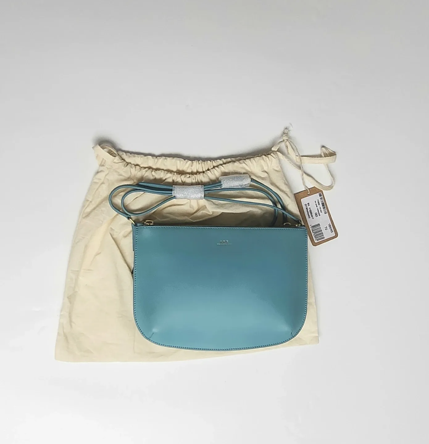 아페쎄 사라백 블루