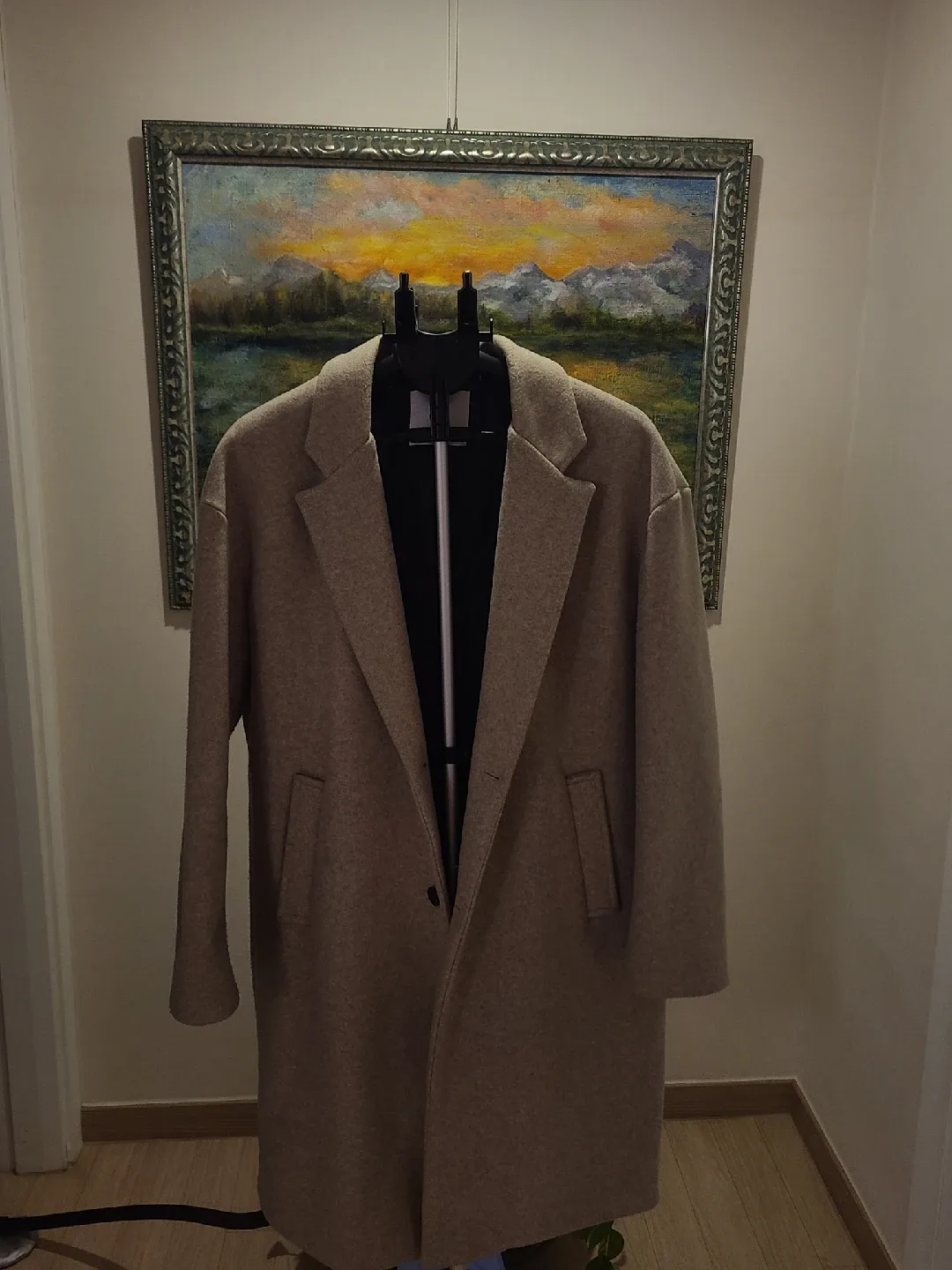 RAW 크림색 코트