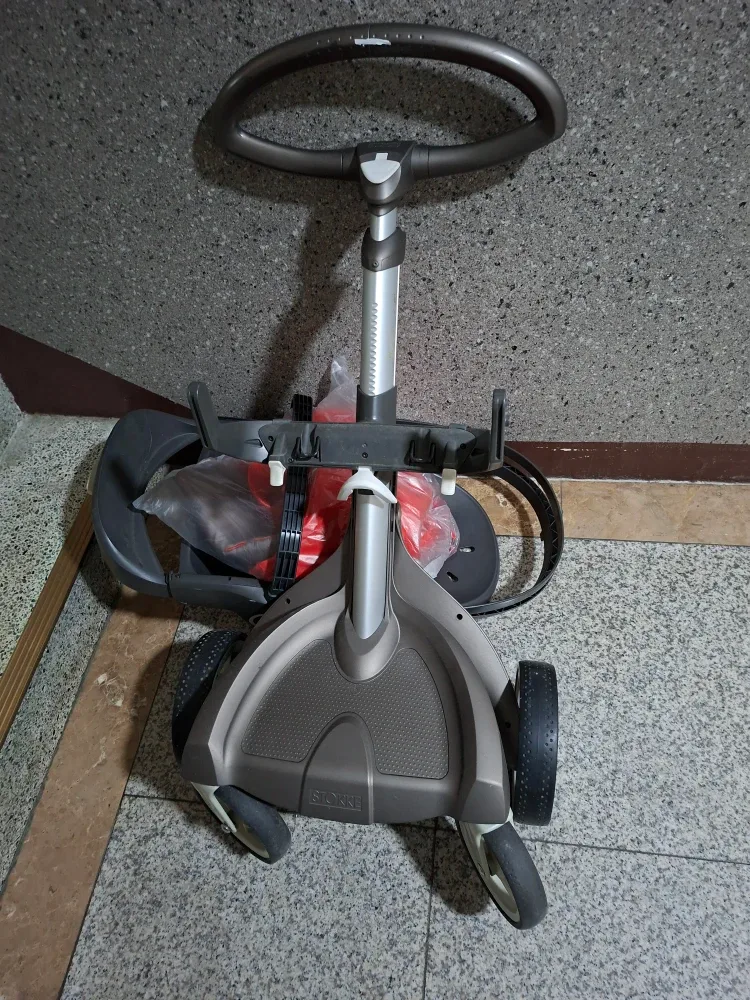 스토케 유아용 세발자전거 유모차