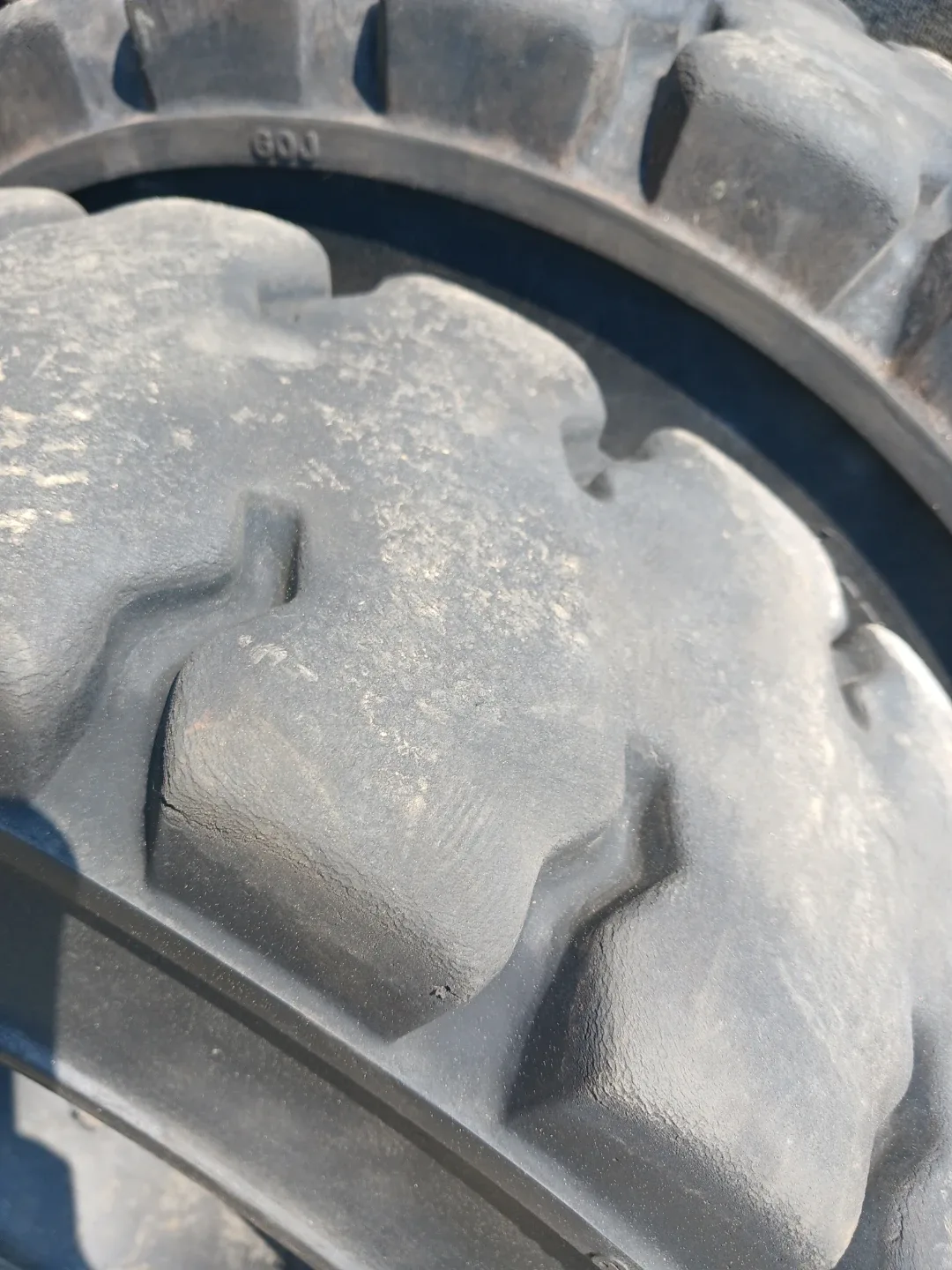 지게차 중고 통타이어 싸게 6개 팝니다