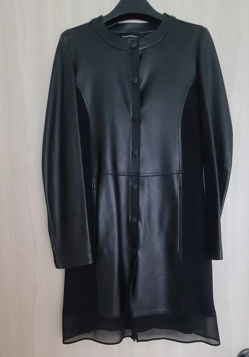 엠포리오 아르마니 가죽 코트