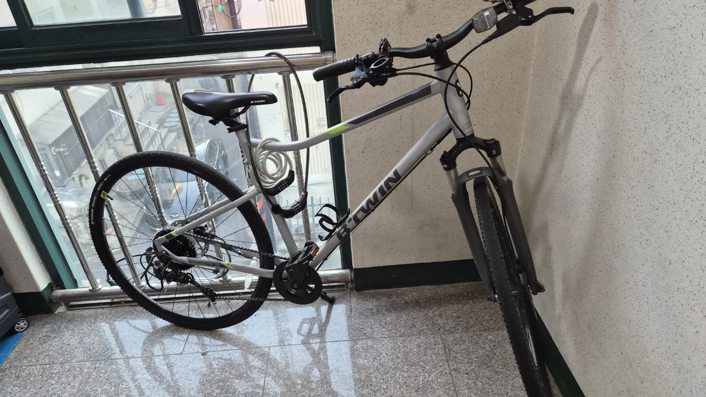 데카트론 리버사이드900 트레킹 자전거