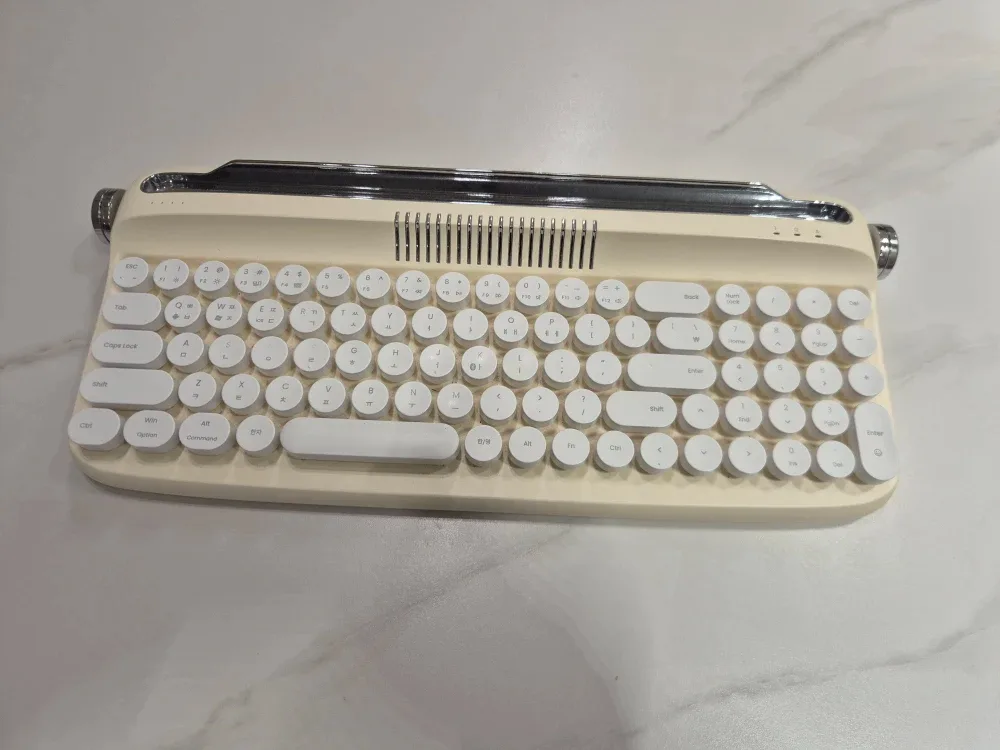 액토 레트로 키보드 아이보리