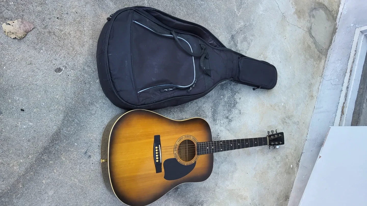 발렌시아 기타 + 케이스