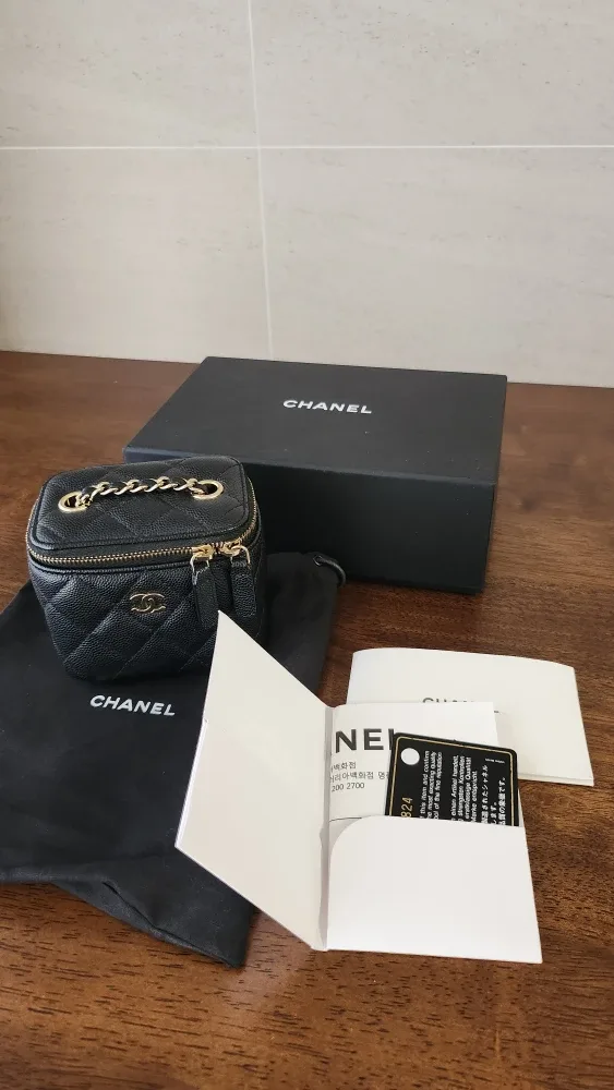 샤넬 베니티 정사각 캐비어 블랙