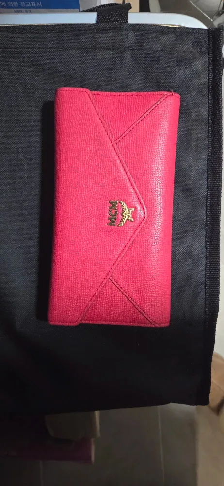 MCM 핑크 장지갑