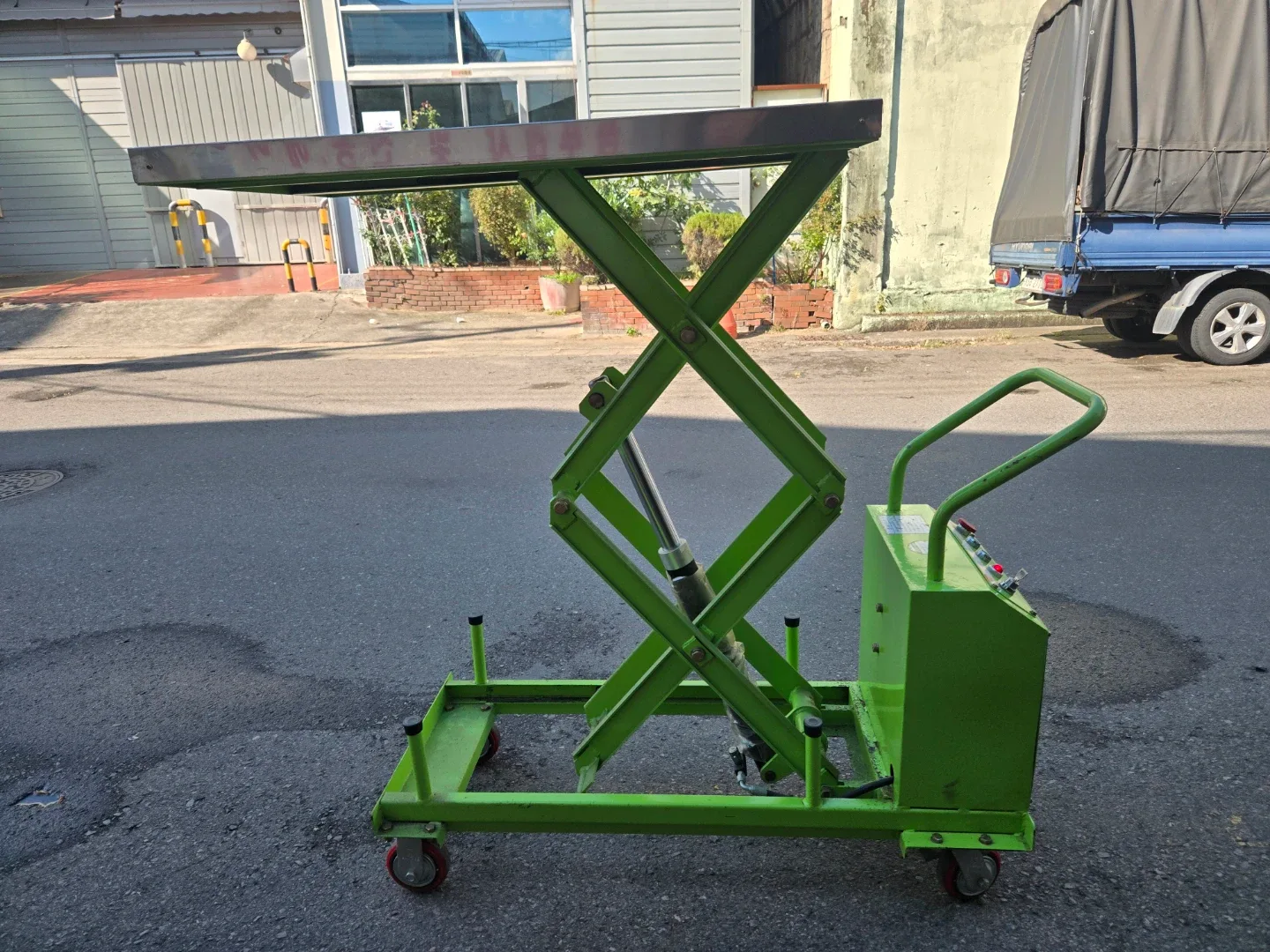 중고 전동 테이블 리프트 1050x650mm