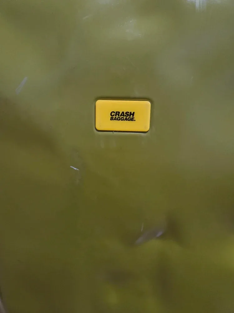 [크래쉬배기지] 올리브색 캐리어 26인치 (중고)