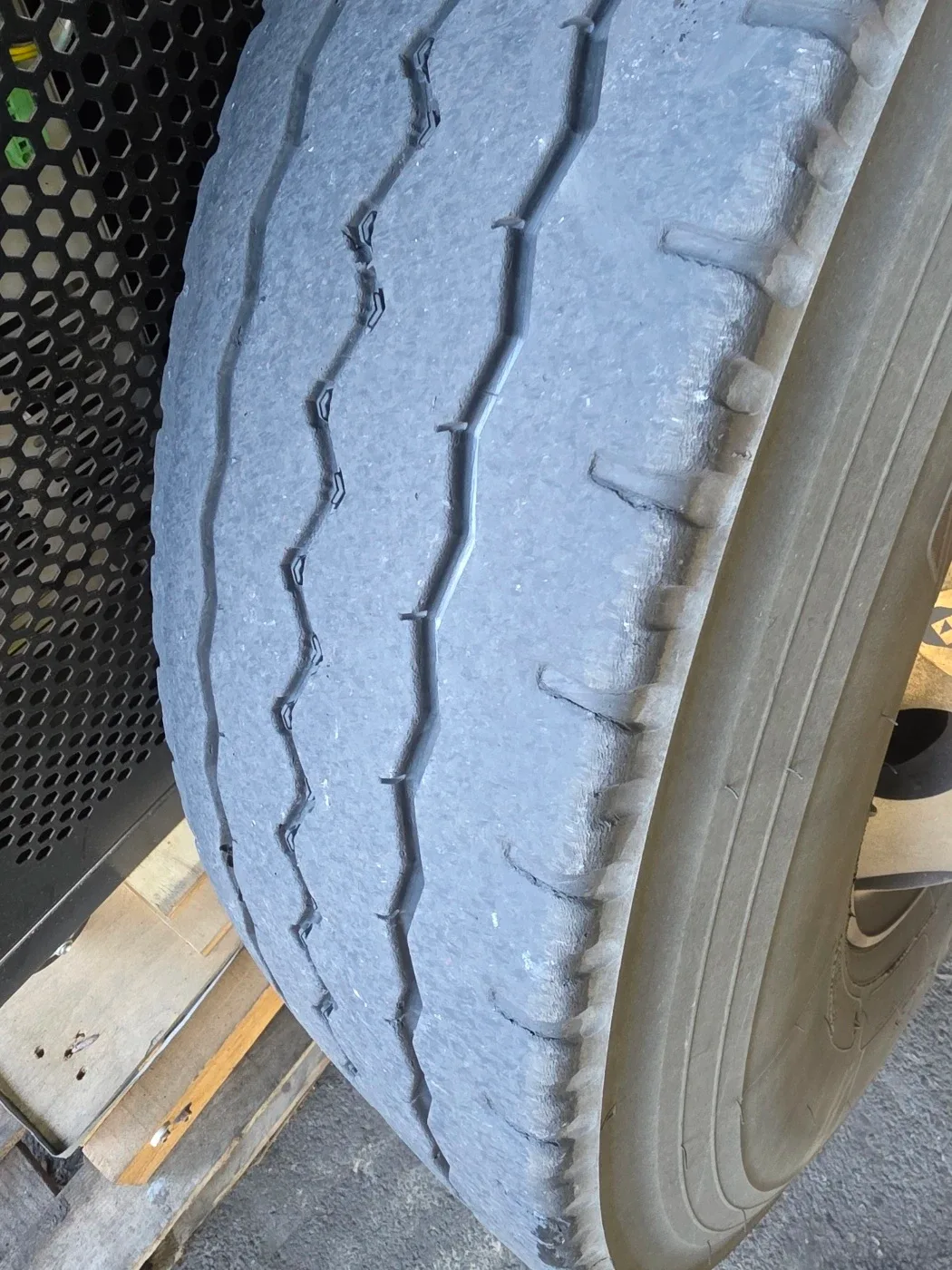 브릿지스톤 중고 타이어 12R