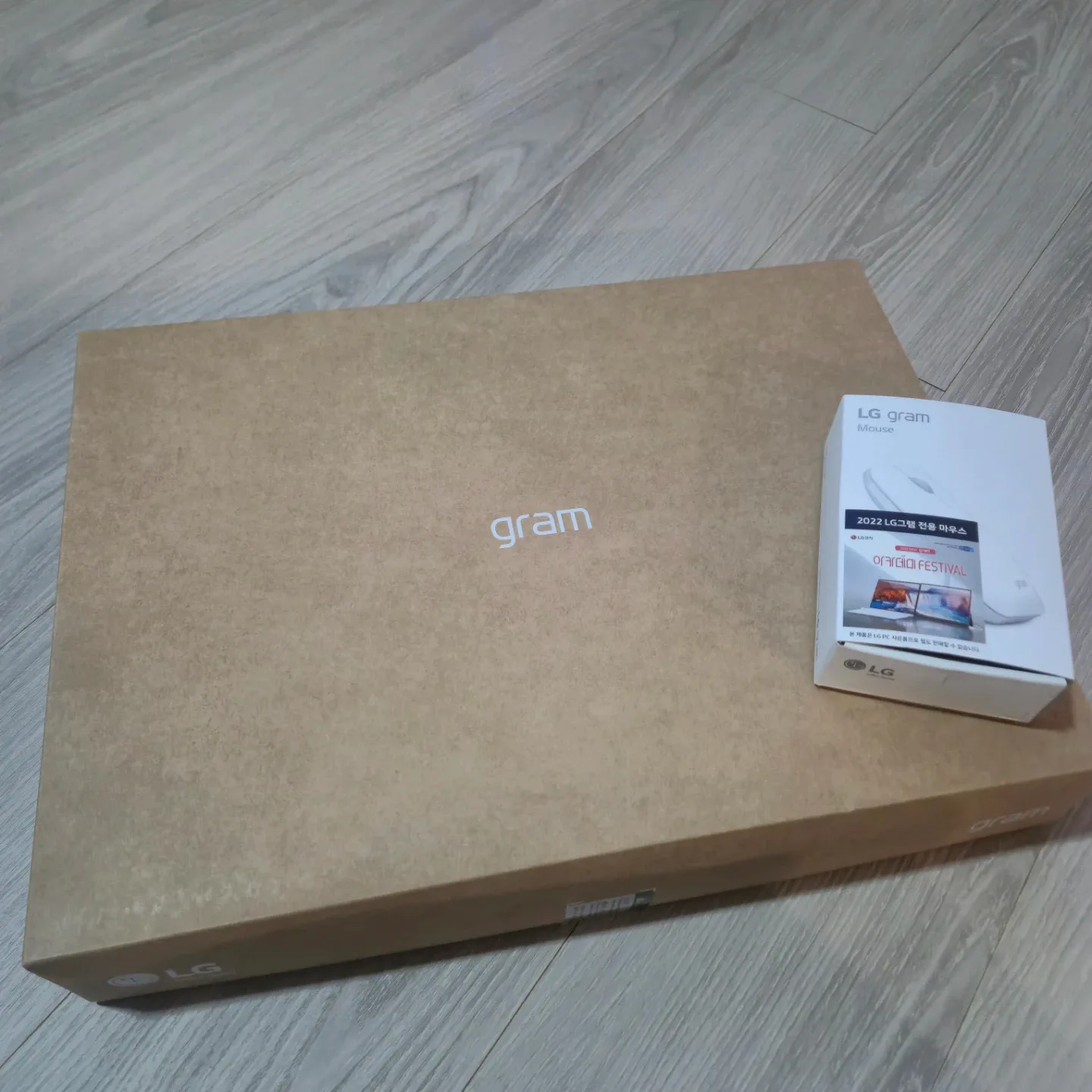 2022 LG그램 16인치 블랙 풀박 + 그램전용마우스(새상품)