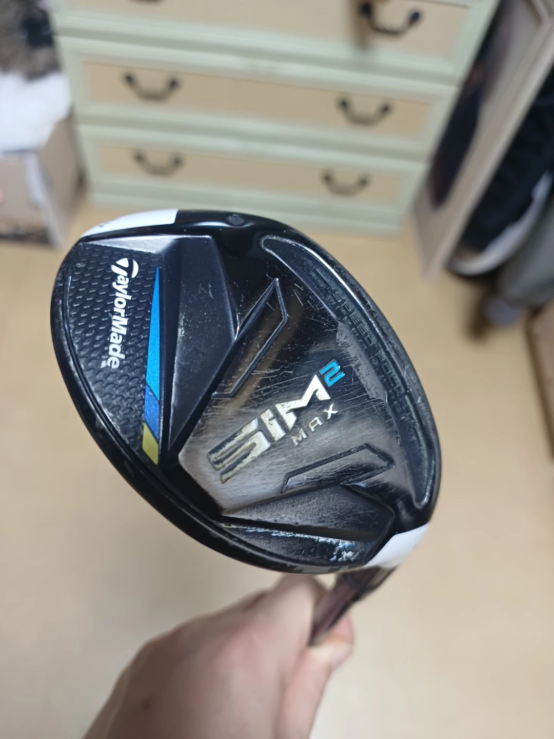 테일러메이드 SIM2 MAX 4번 유틸리티
