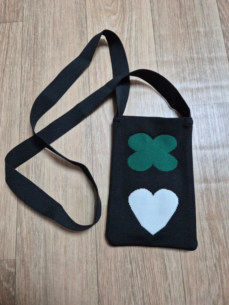 새상품)드롭드롭드롭 니드 크로스가방