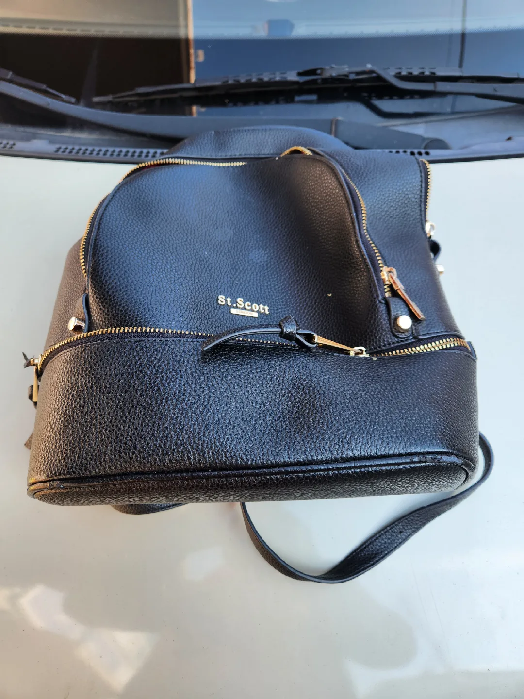 St. Scott 블랙 가죽 백팩중고