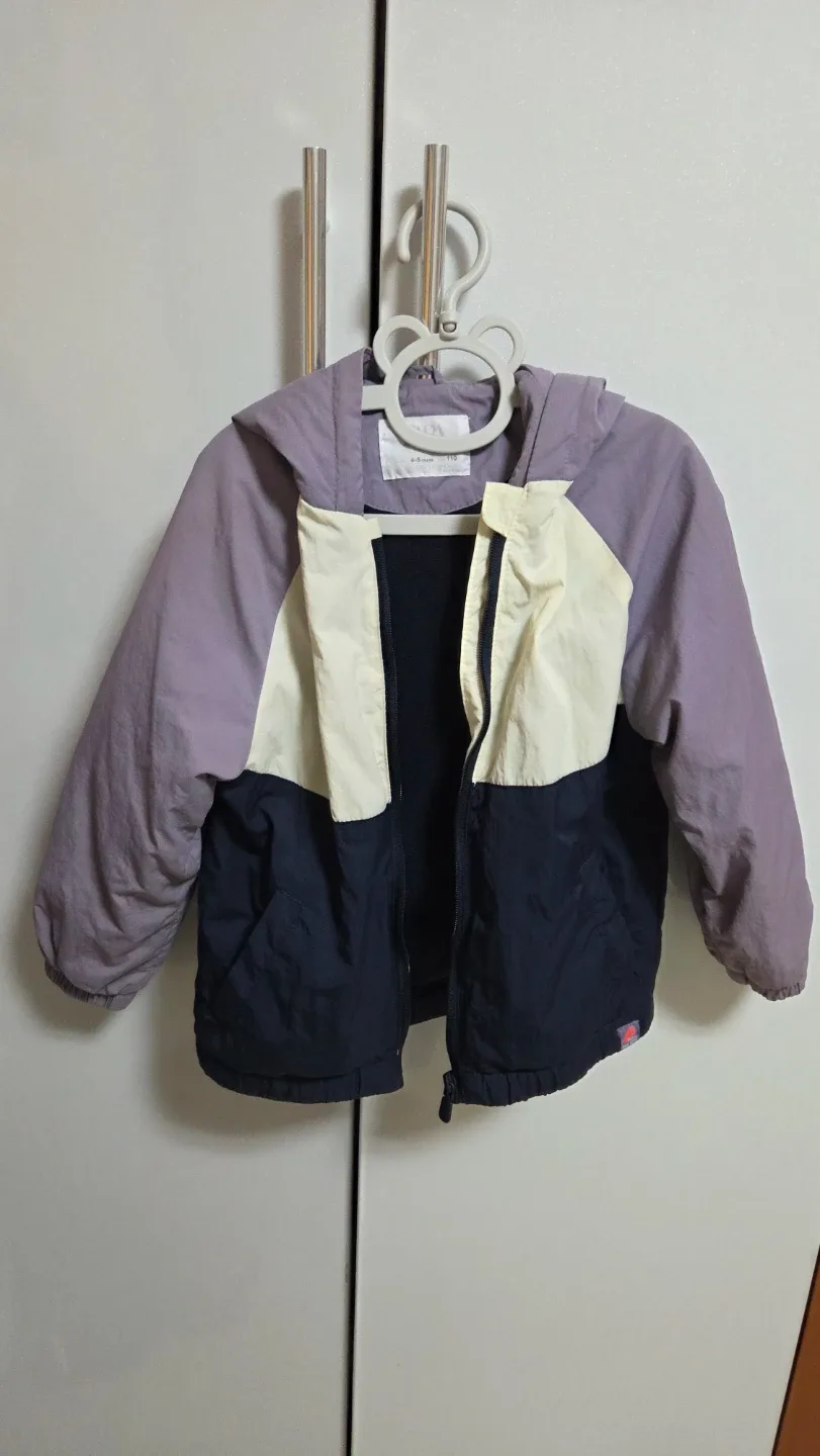 자라 키즈 바람막이 110 (기모안감)