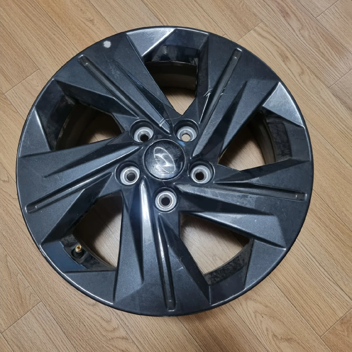 아반떼 순정 17인치 중고휠 (임판급)