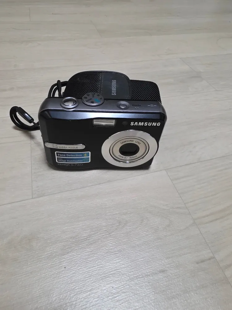 [풀박스]삼성 Kenox S760 빈티지 디카 (7.2MP)