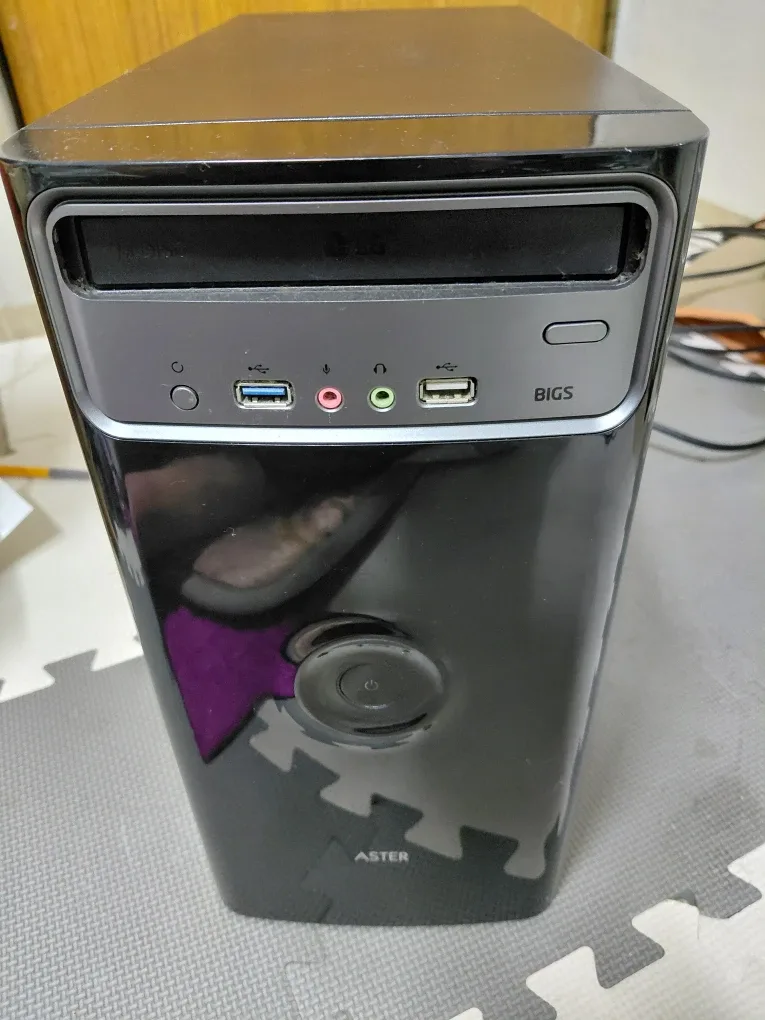 GTX1060  i5 -6400 사무용 간단한 게임용.